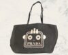 PRADA プラダ ロボット キャンバス トートバッグを灘区で売るなら大吉フォレスタ六甲店へ